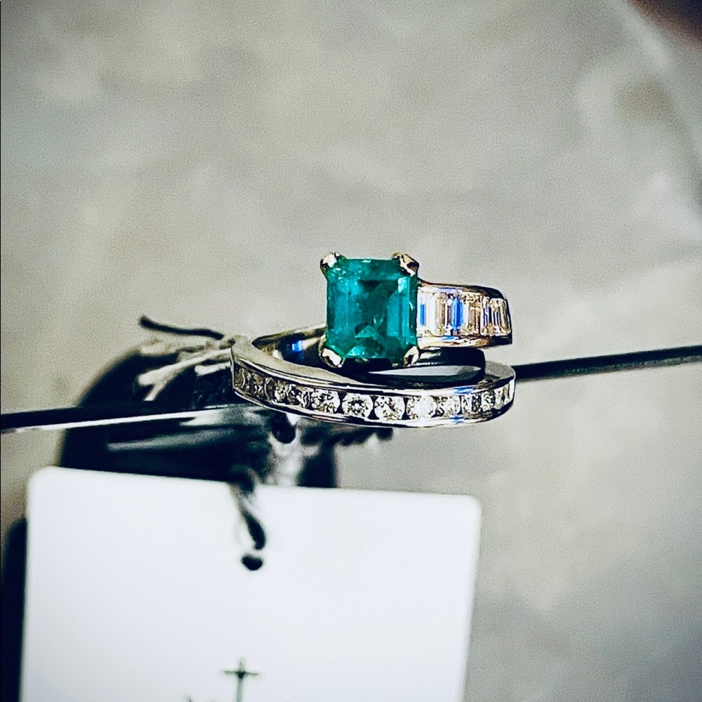 $1850 Certified Modern 2.05ctw 14ky/w 1.09 Emerald @ .94 Diamonds Ring.